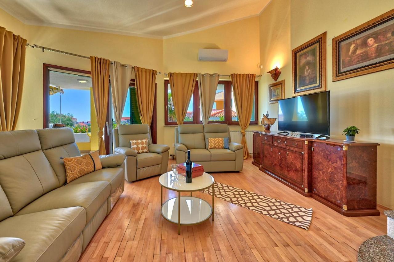 Villa Oscar, ザダル エクステリア 写真