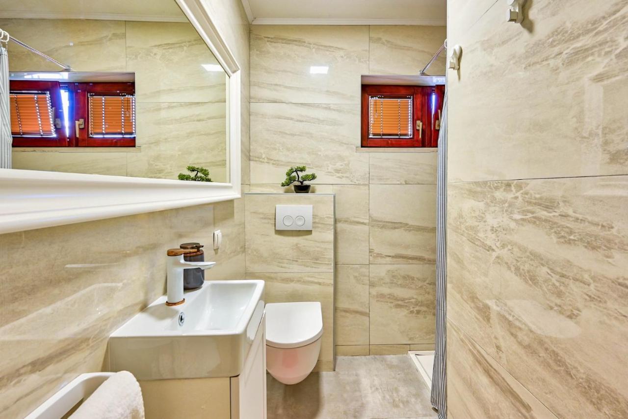 Villa Oscar, ザダル エクステリア 写真